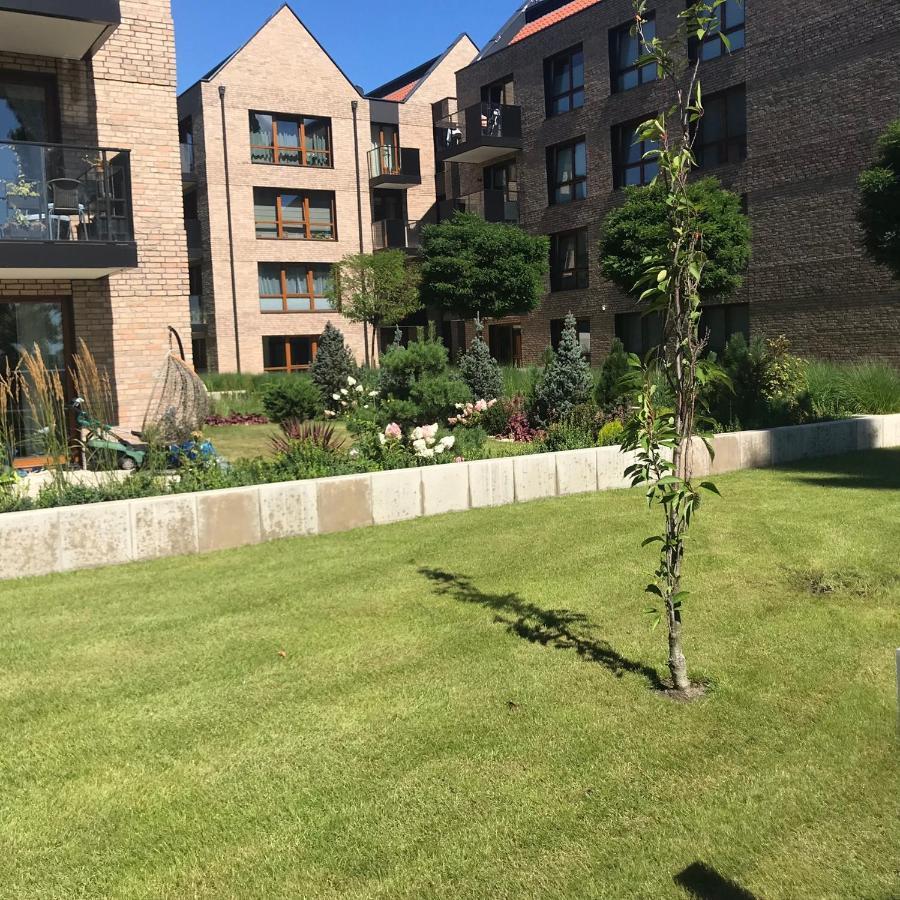 Baltic Riviera Apartments - Garden Sanctuary Retreat กดัญสก์ ภายนอก รูปภาพ