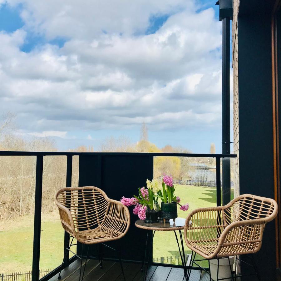 Baltic Riviera Apartments - Garden Sanctuary Retreat กดัญสก์ ภายนอก รูปภาพ
